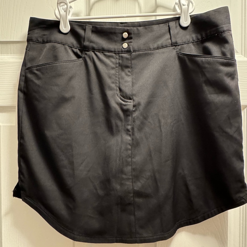 💙💙Adidas Black Skort nwt